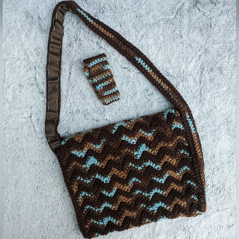 Handmade Crocheted Ripple Shoulder‎ Bag & Accessory Pouch Set Blue & Brown